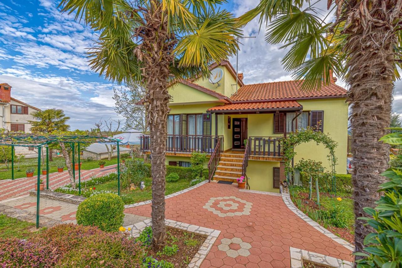 Apartment Flores Stari Pazin Exterior foto