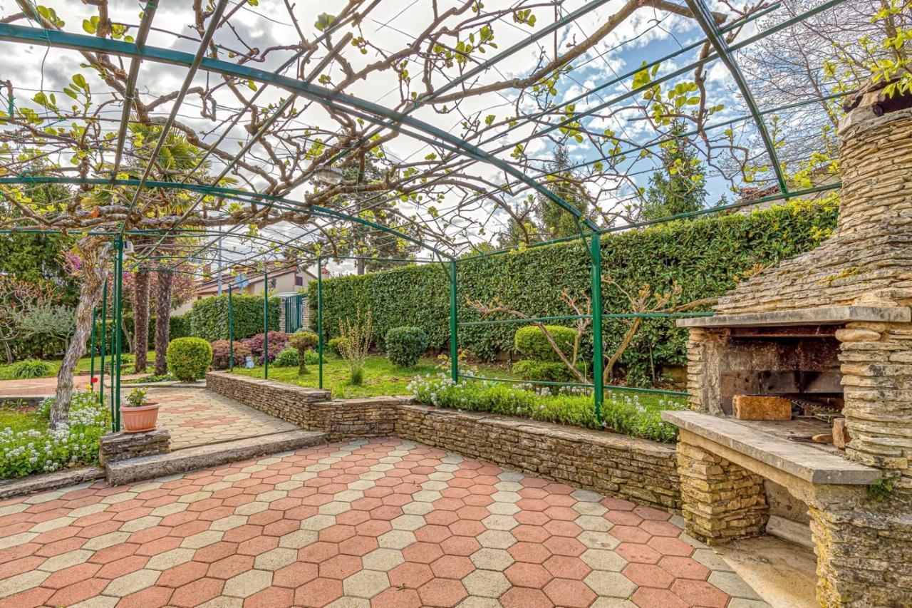 Apartment Flores Stari Pazin Exterior foto